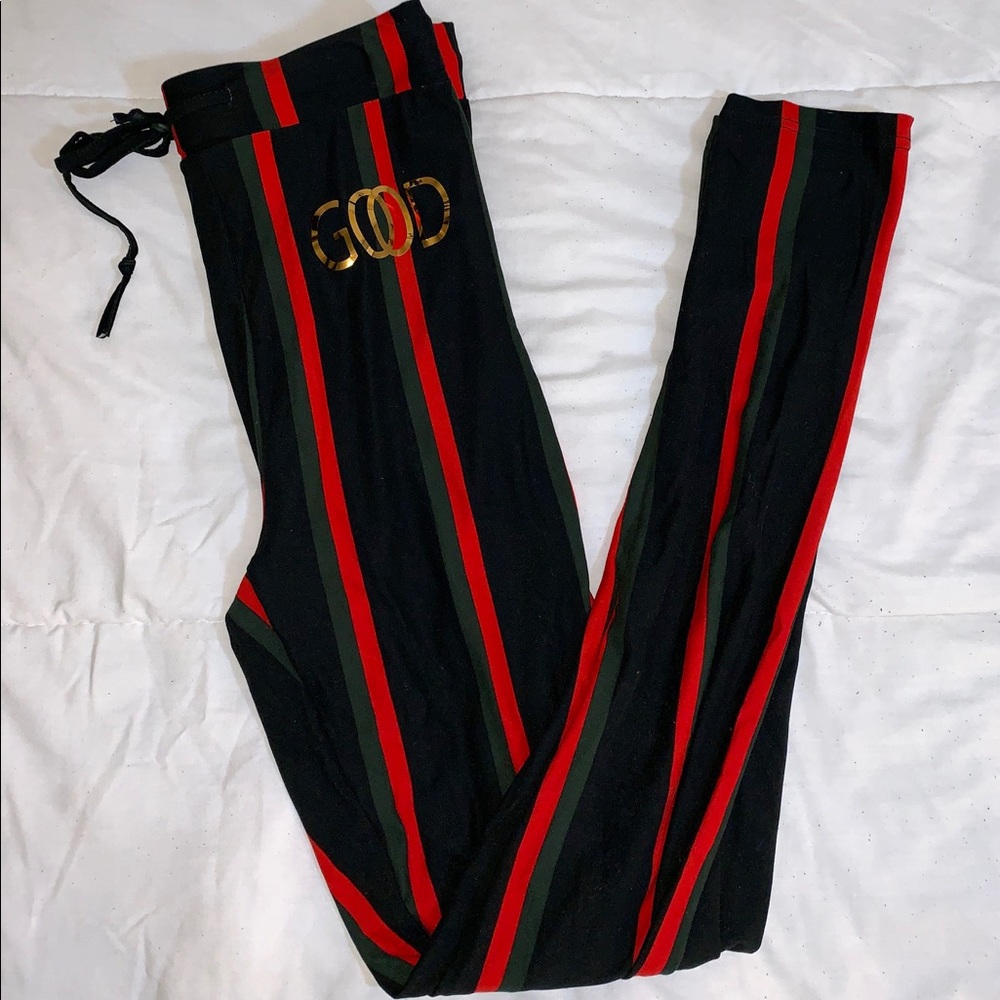 Leggings.